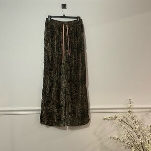 Chic Paisley Wide Leg Pants in Pink and Green